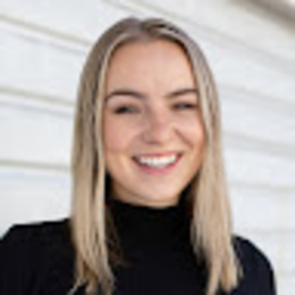 Meet your Posher, Alyssa